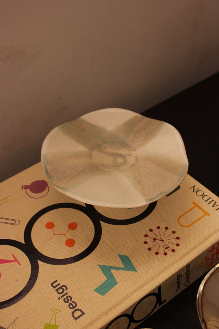 Handcrafted stoneware Stingrays by Rebekah Clark