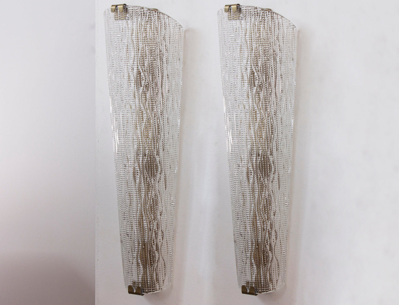 Elegant Italian Murano glass wall lighting
