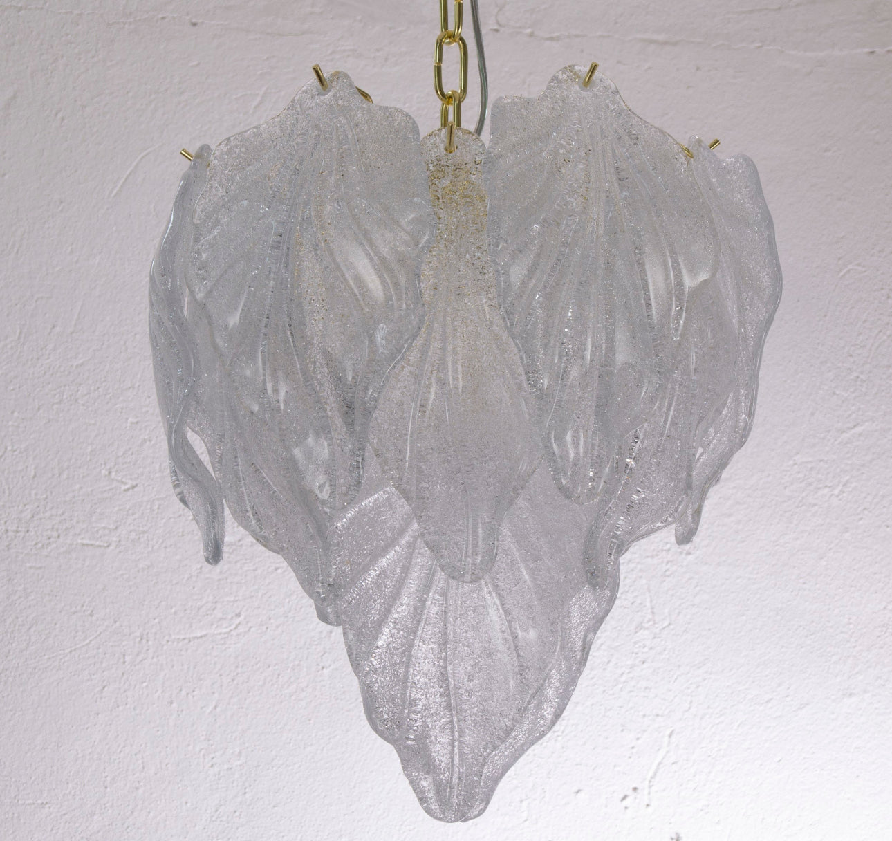 Handmade Venetian chandelier with leaves
