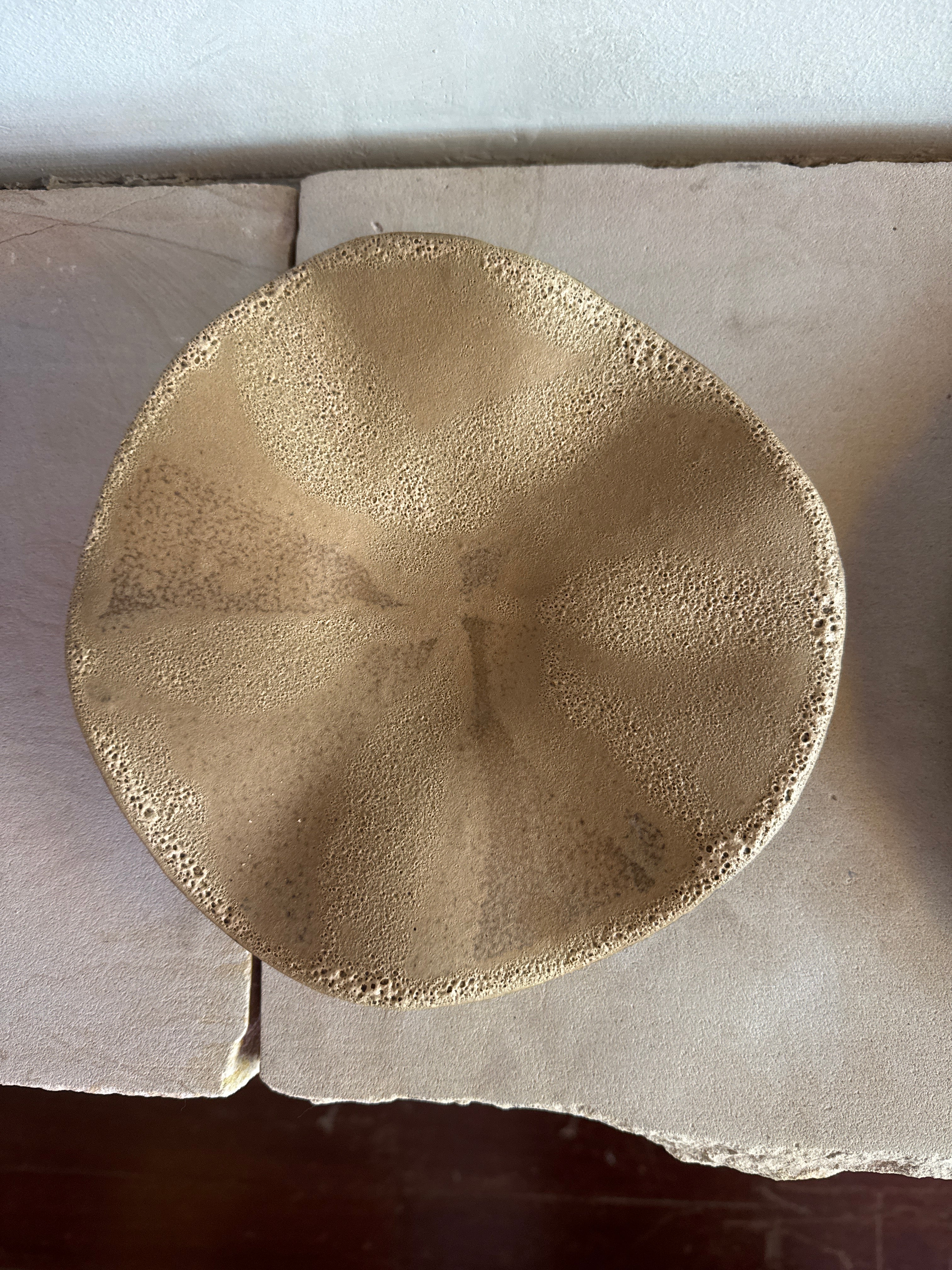 Contemporary ceramic piece by Rebekah Clark, product code 025