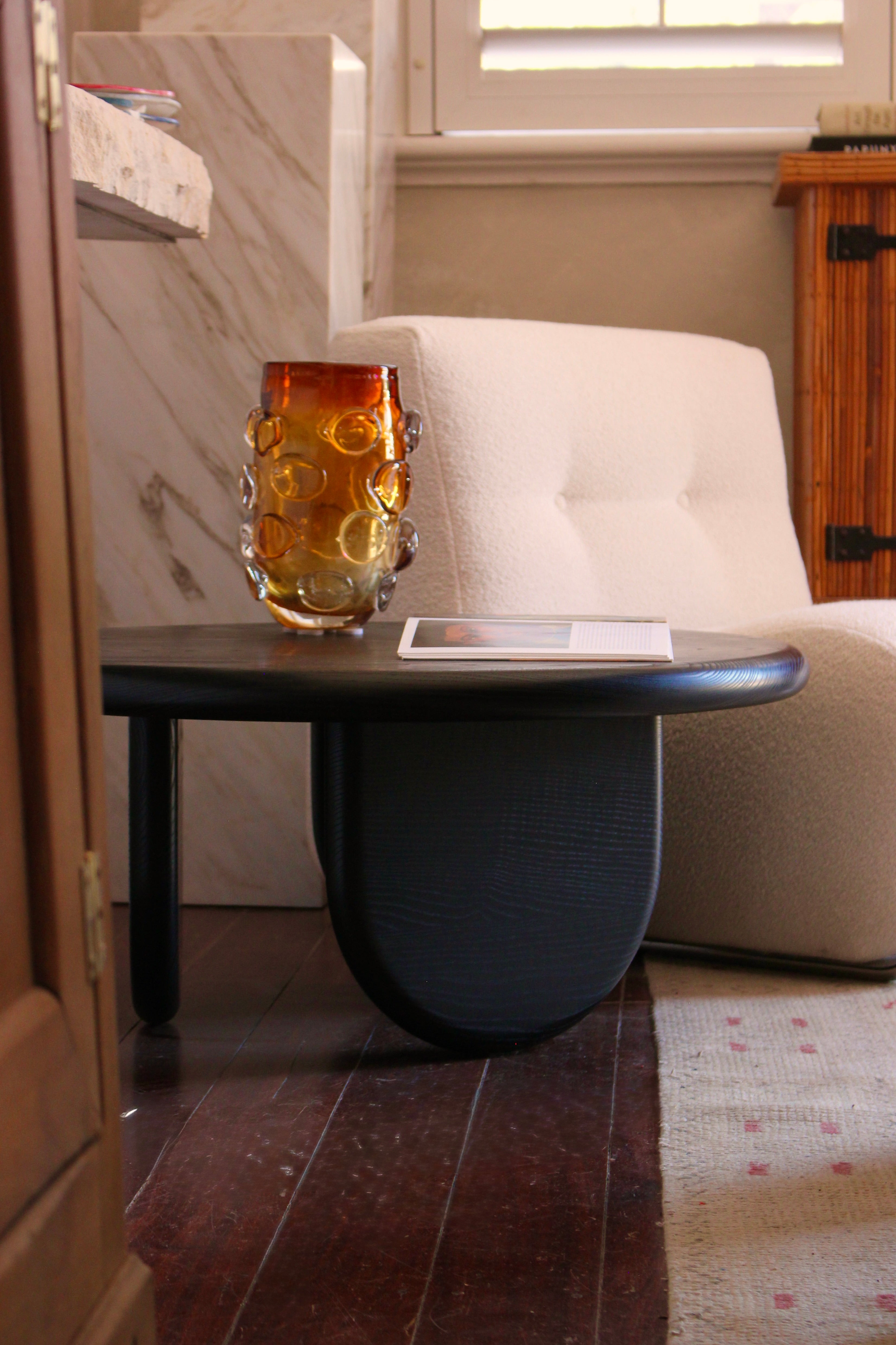 Modern living room coffee table Eclipse