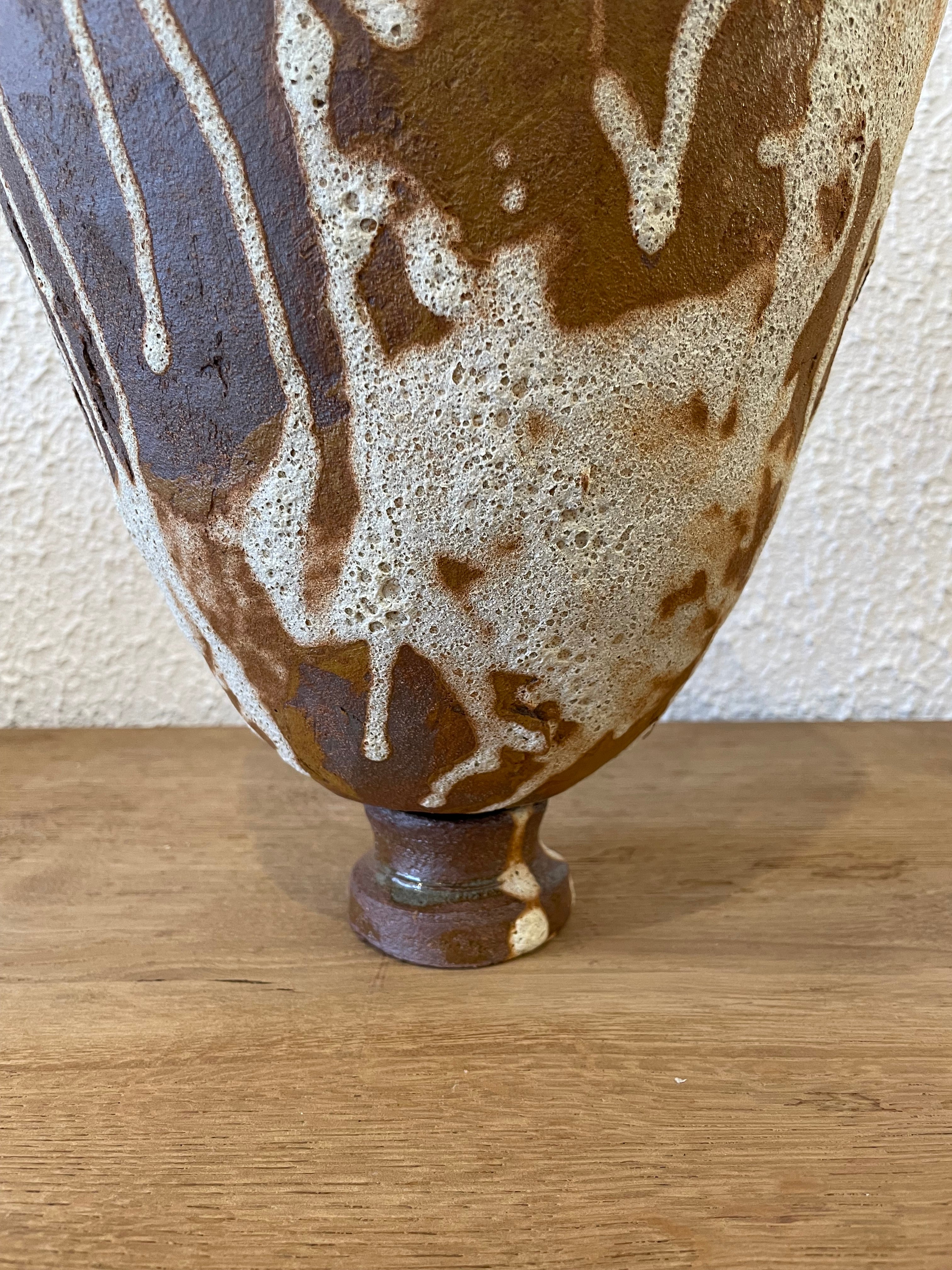Australian artist Julia Freiseisen ceramic vessel