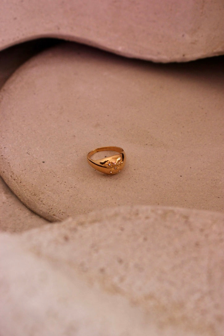 French Bombé Domed Ring