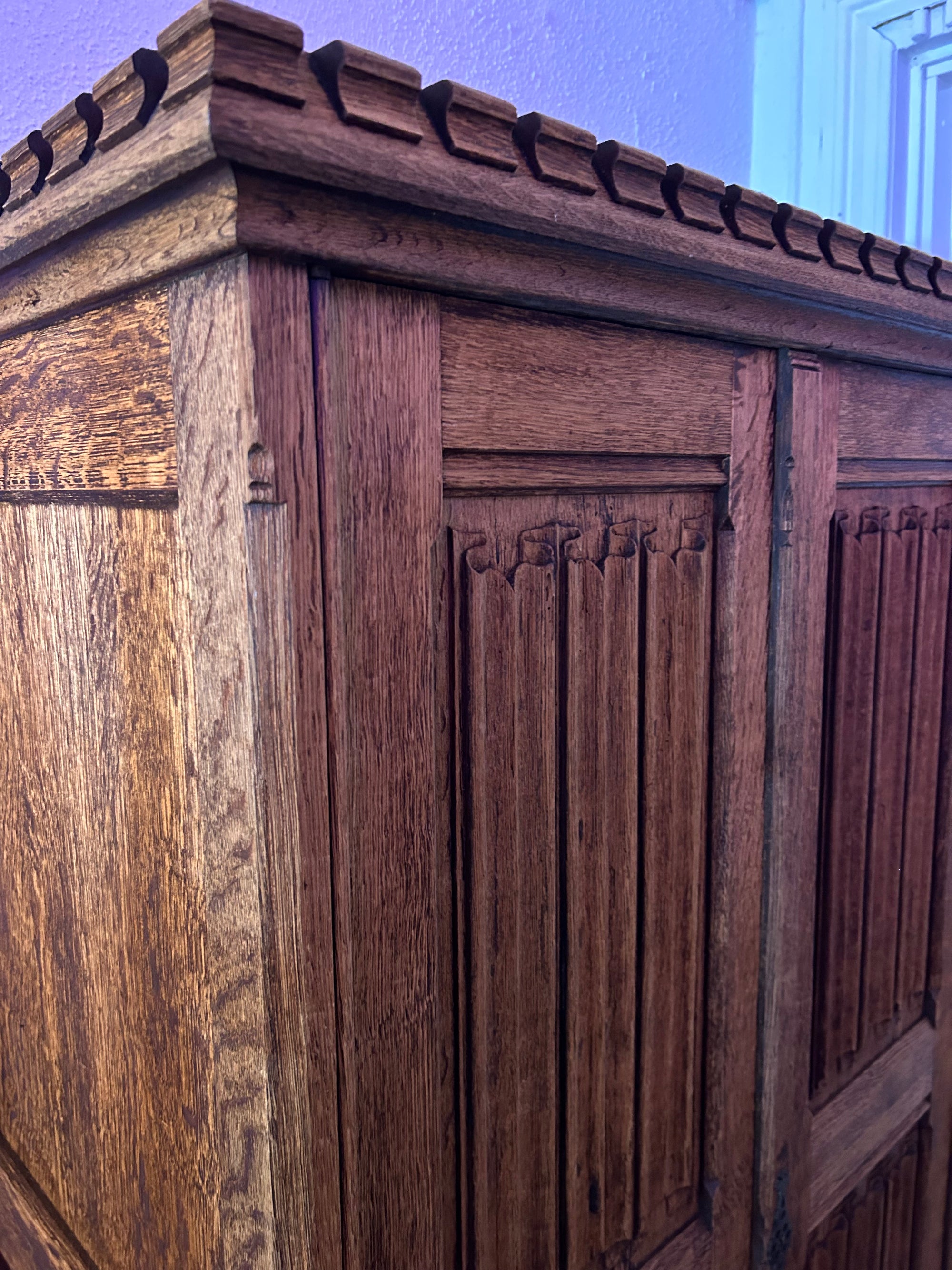 Tall oak Neogothic Belgian organiser cabinet