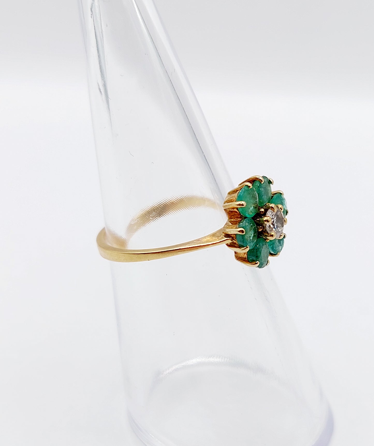 French Art Deco Emerald Daisy Ring