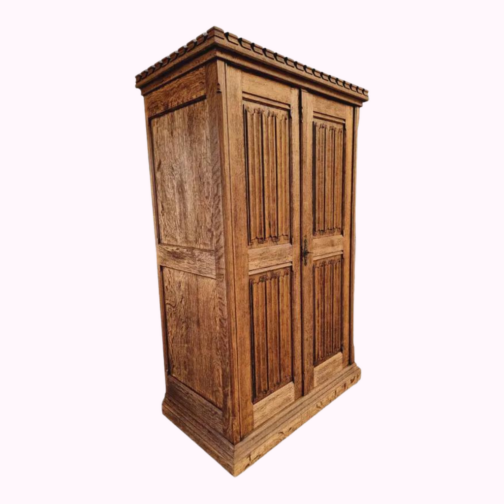 Tall oak Neogothic Belgian organiser cabinet