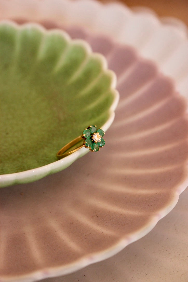 French Art Deco Emerald Daisy Ring
