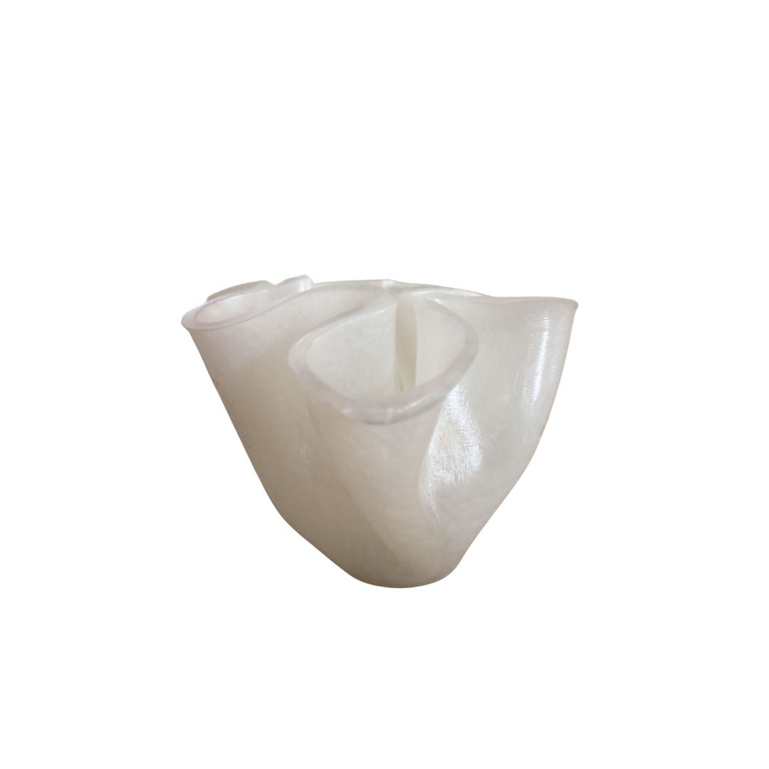 Pearl Resin vase by Mariel (small)