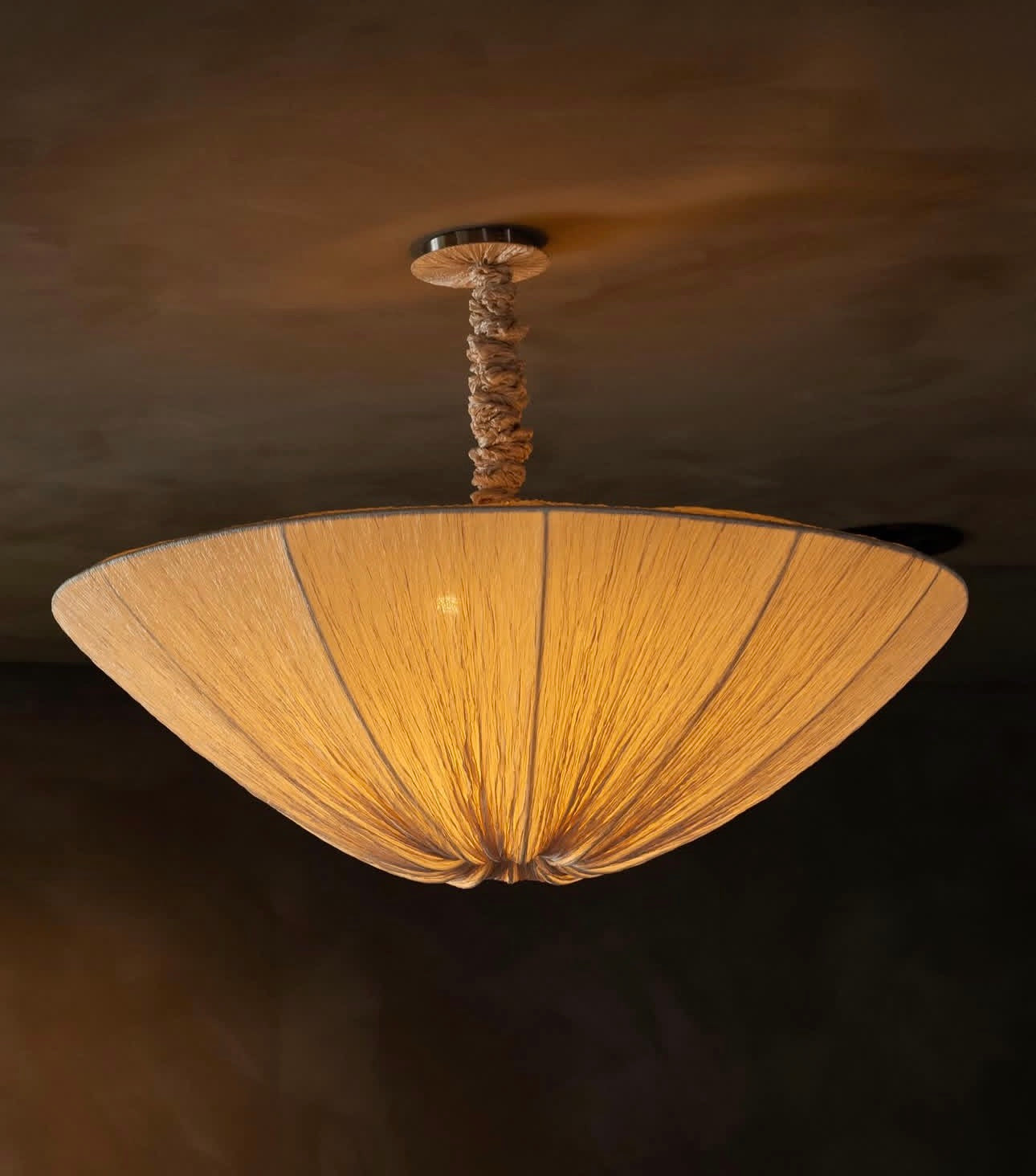 Plissé Pendant Light – Pleated Oyster Fabric, Adjustable Height