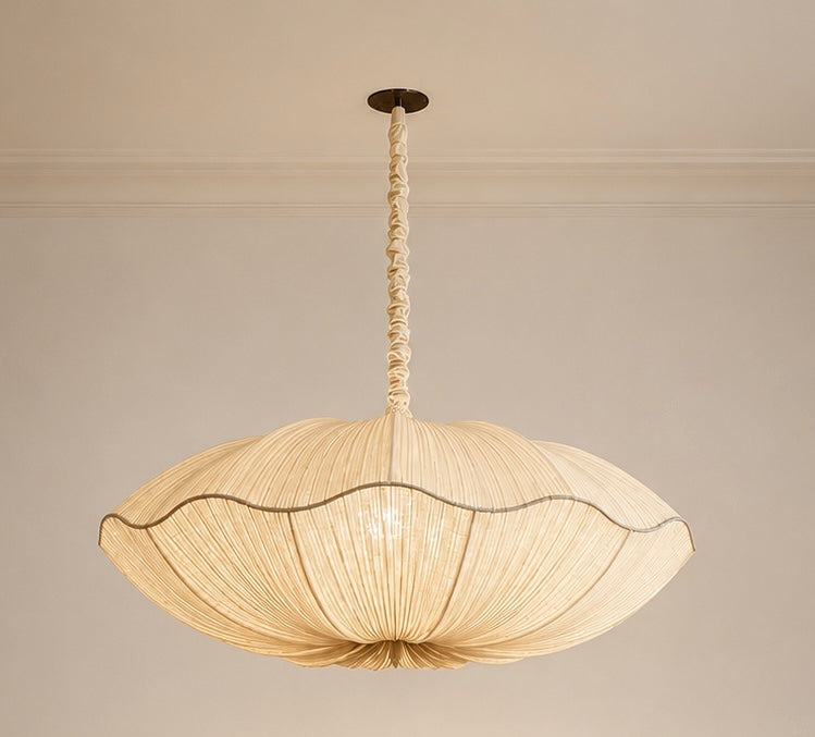 Scalloped Plisse Pendant