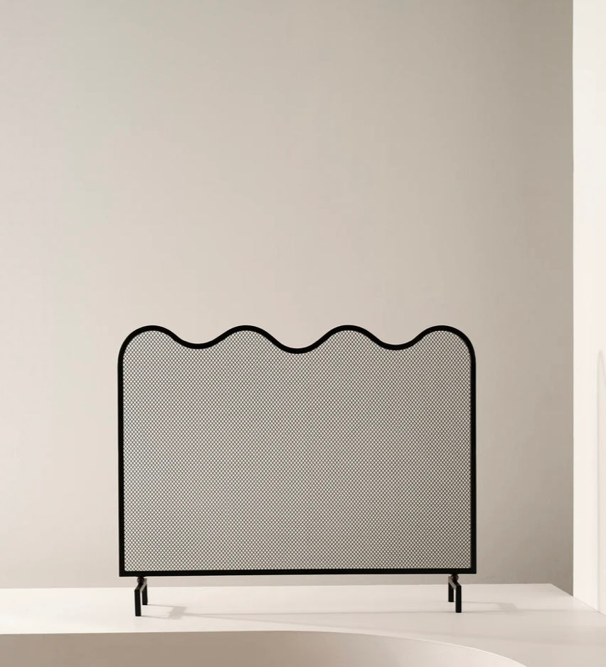 Wave Fire Screen in black by Rachel Donath