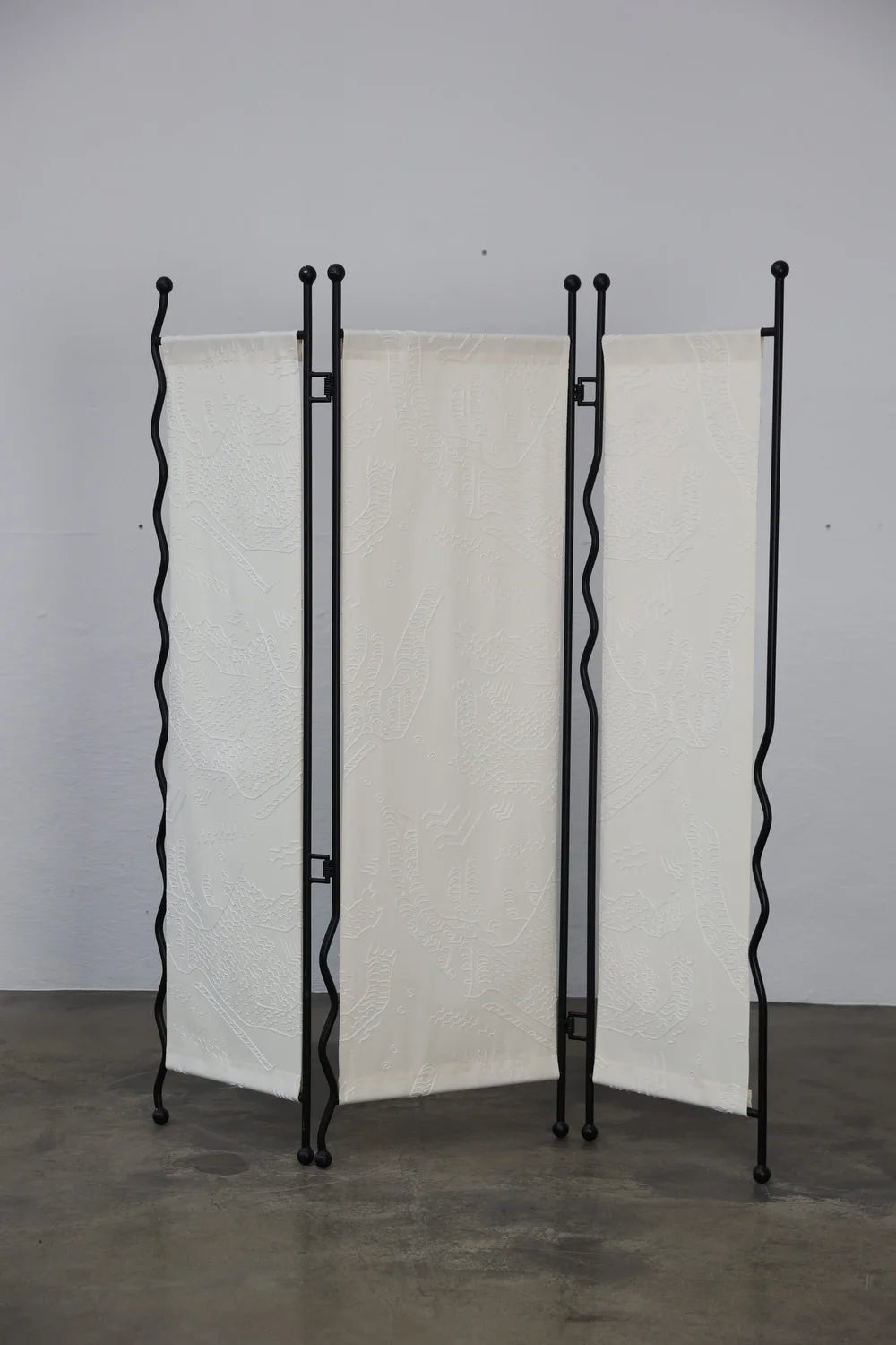 Alto Screen by The Good Living & Co