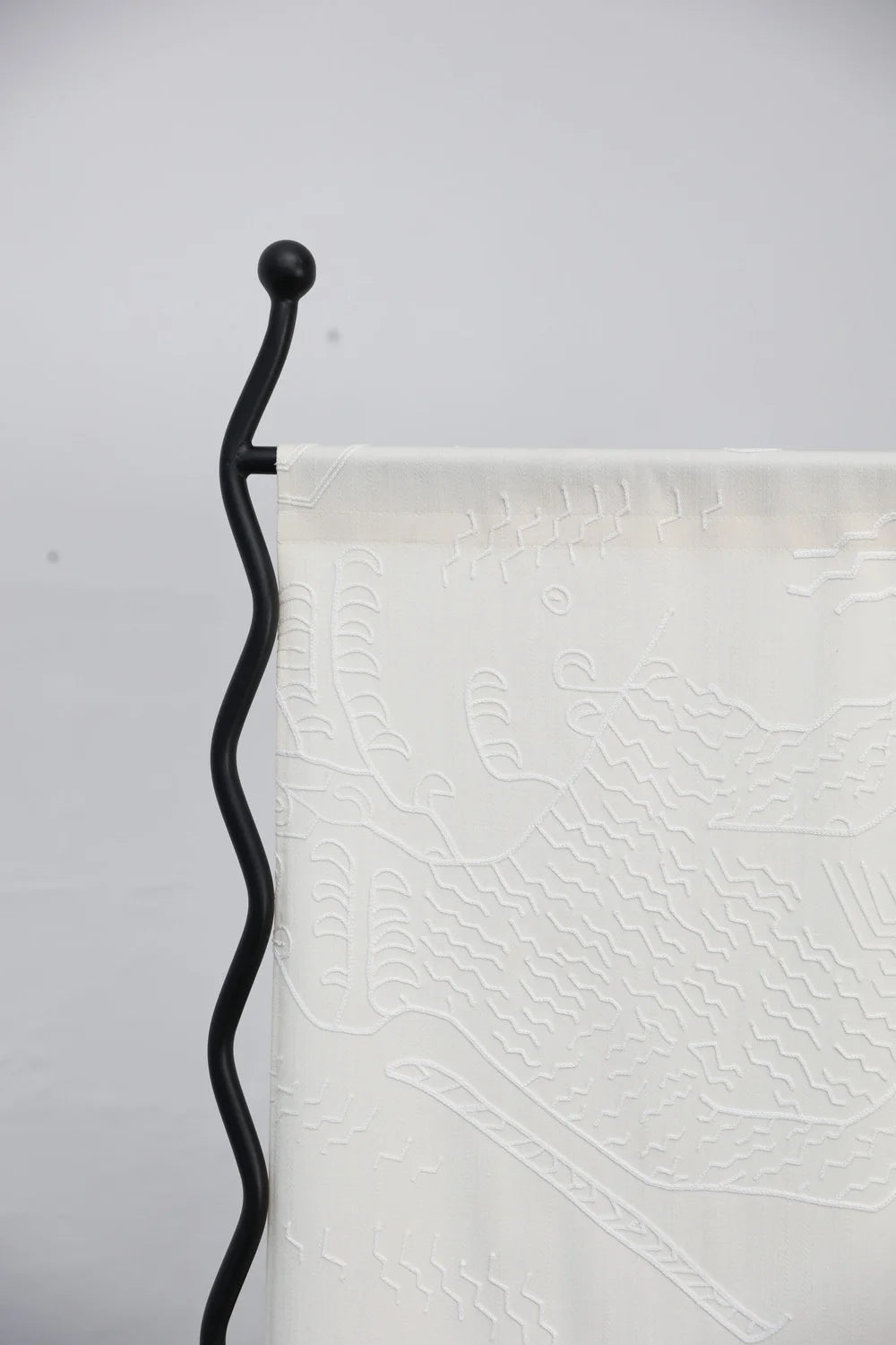 Alto Screen by The Good Living & Co