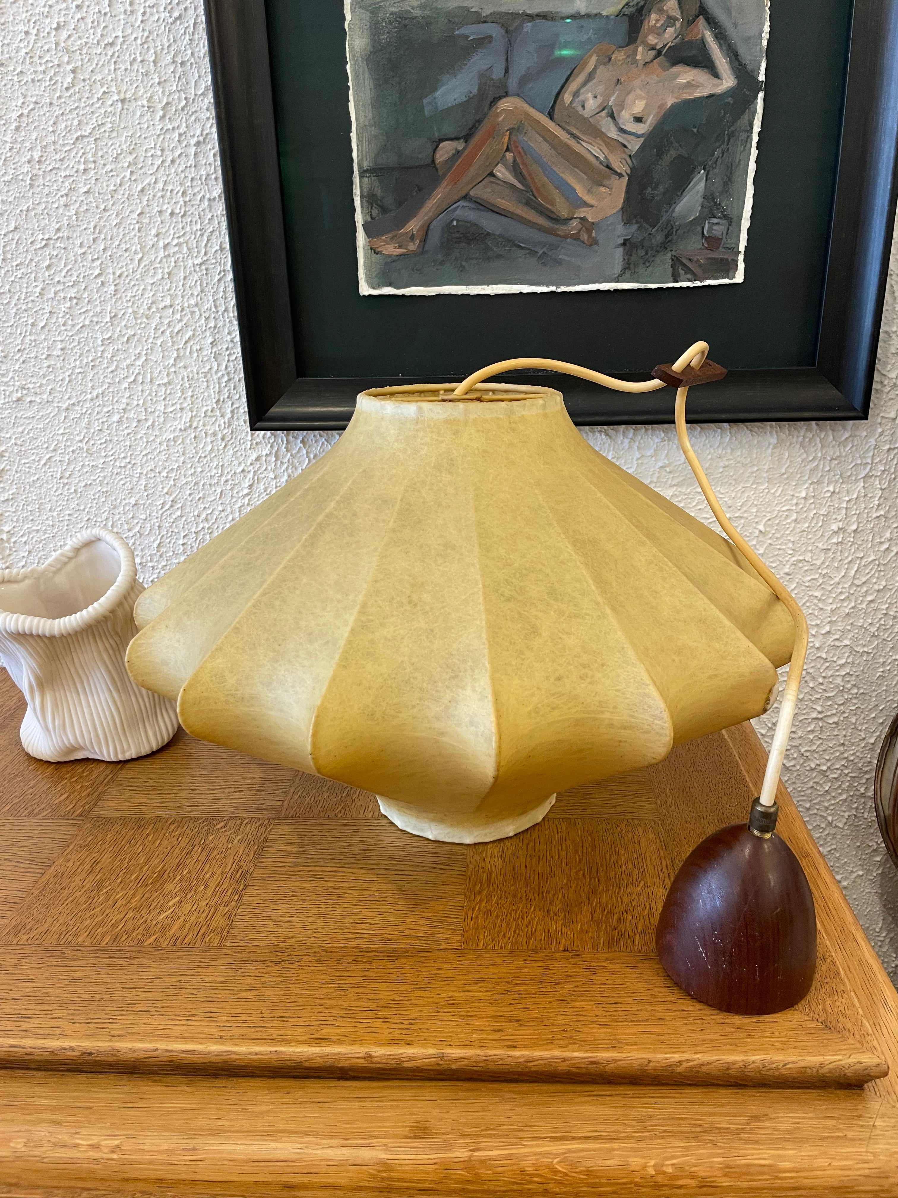 1970s Vintage Cocoon
Pendant Lamp by Achile Castiglioni
