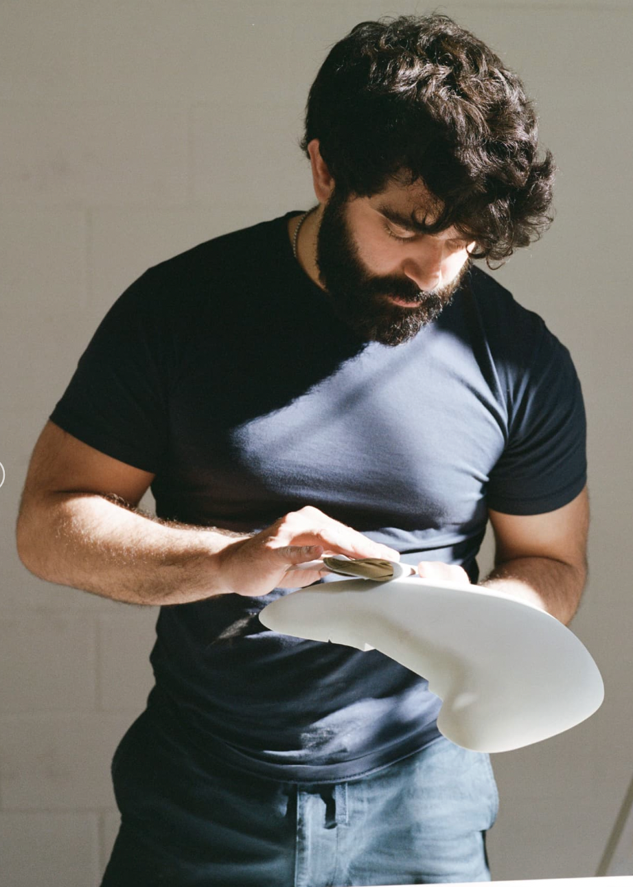 The "Cashew" lamp by Jorge Kilzi