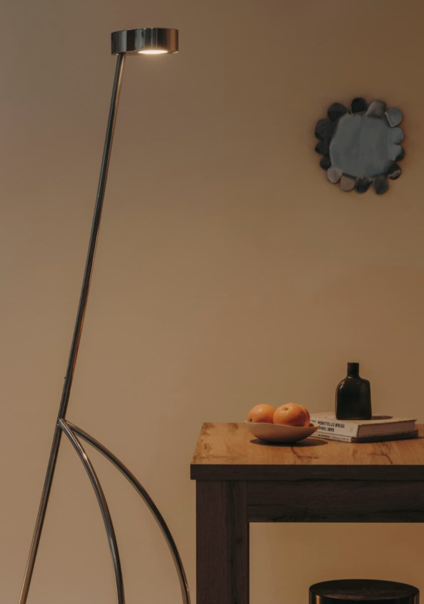 The Giraffe Lamp (large) by Jorge Kilzi