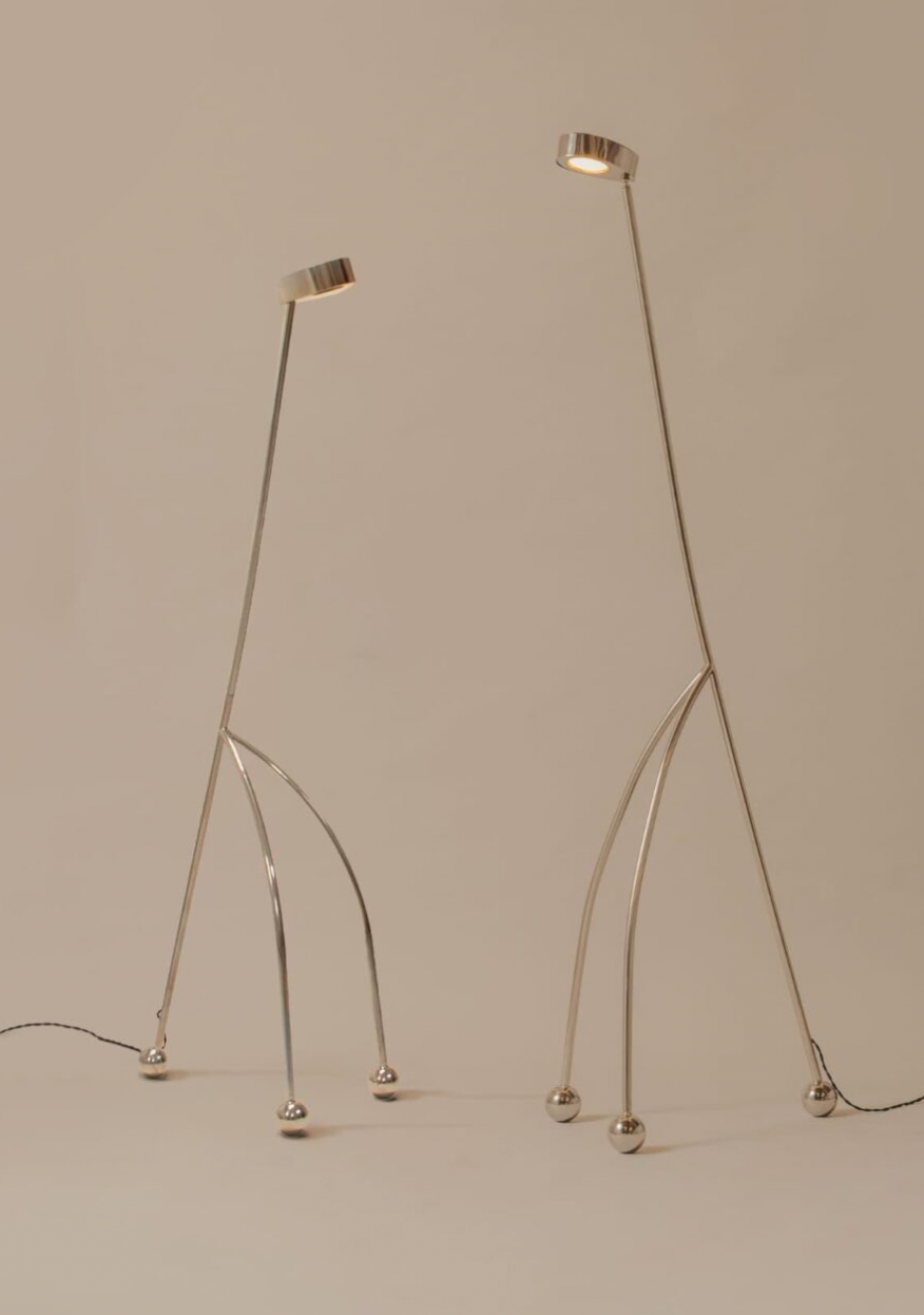 The Giraffe lamp (medium) by Jorge Kilzi