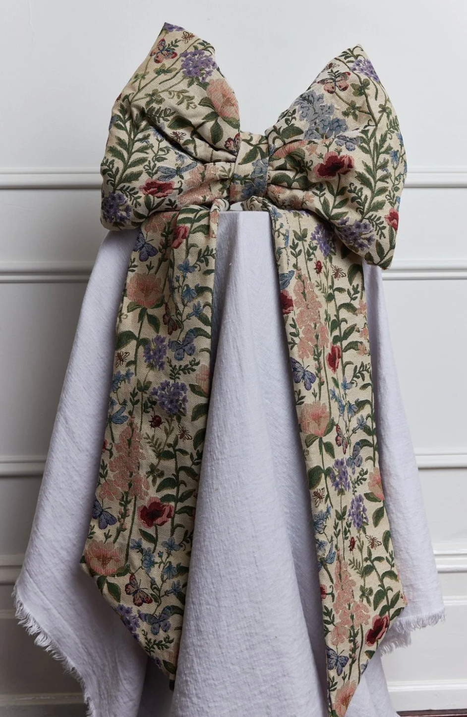 Garden Tapestry Bow by Rose Van-Eyk