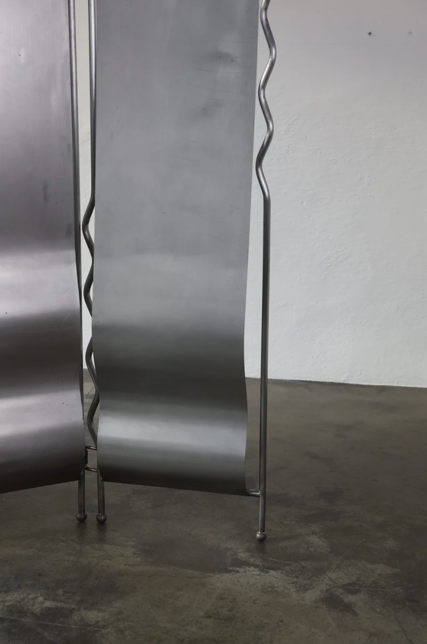 Alto Steel Screen- The Good Living & Co