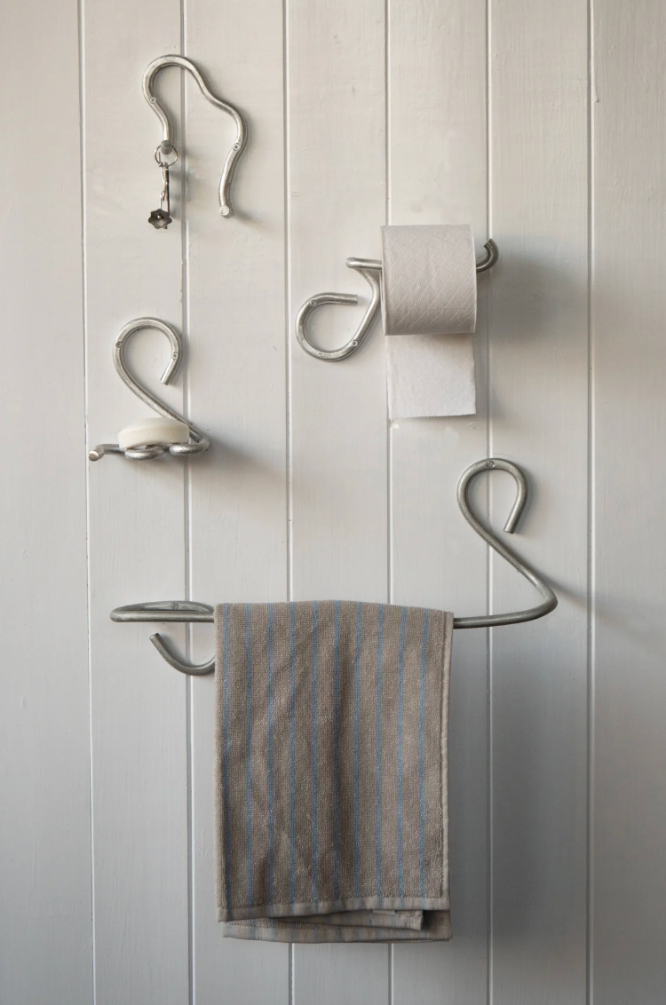 Gesture Hook by Six Dots Design