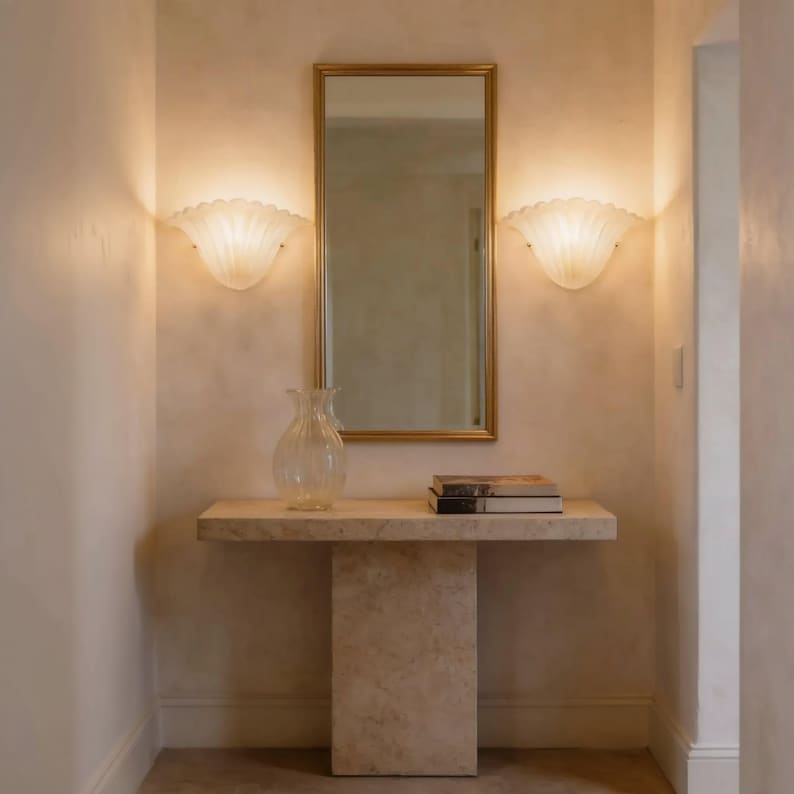 Alabaster fan-shaped Murano wall sconces in an interior