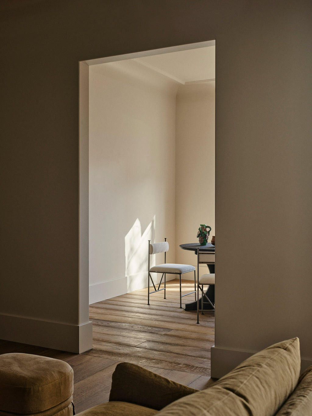 Aspen Dining Chair Neige in interior