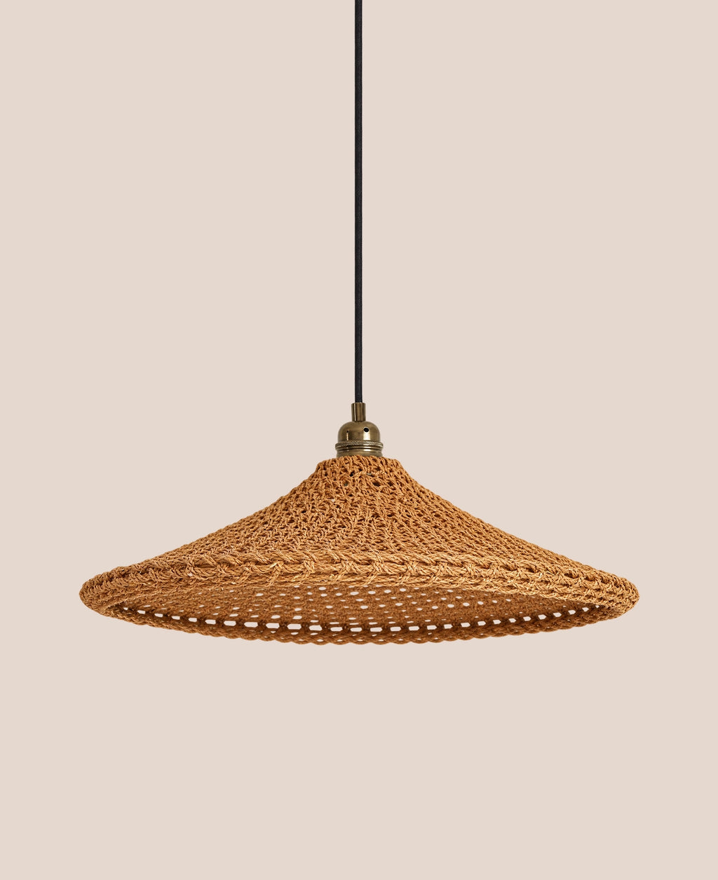 carilo-ceiling-lamp-by-monica-pigliacampo