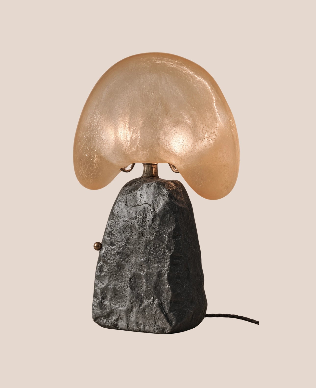 cashew-lamp-by-jorge-kilzi-handcrafted-custom-designer-lamp