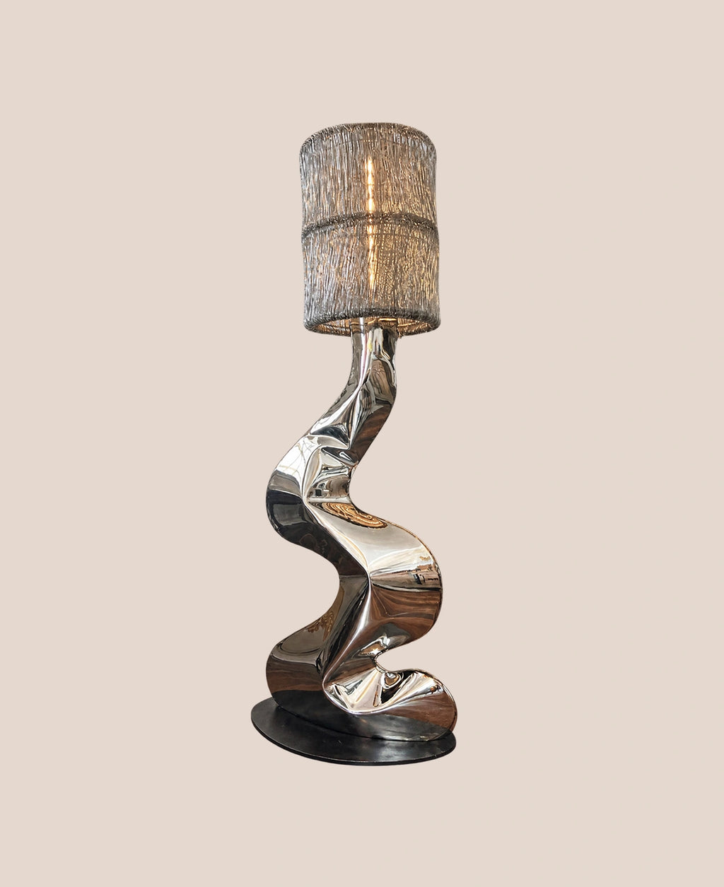 delulu-floor-lamp-by-duzi-objects-170cm-premium-steel-architectural-lighting
