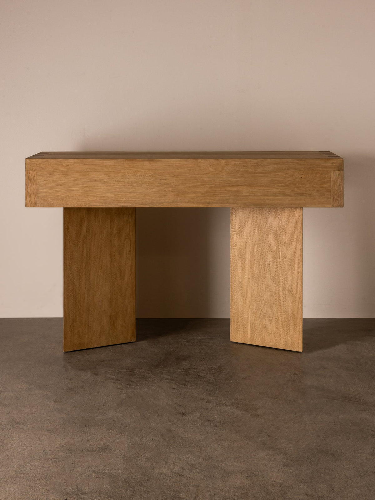 Dovetail Console straight elevation