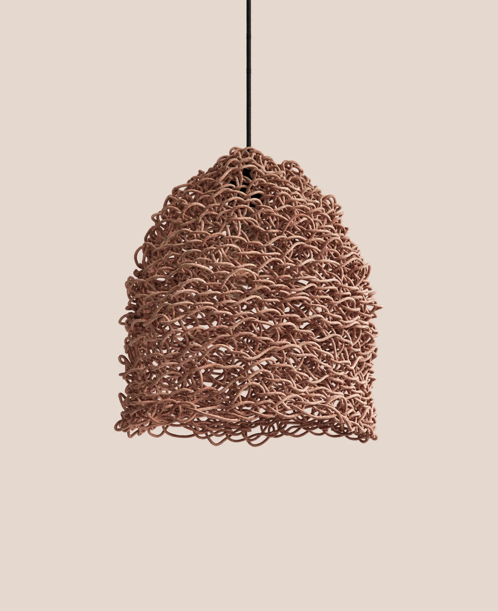 enjambre-ceiling-lamp-by-monica-pigliacampo