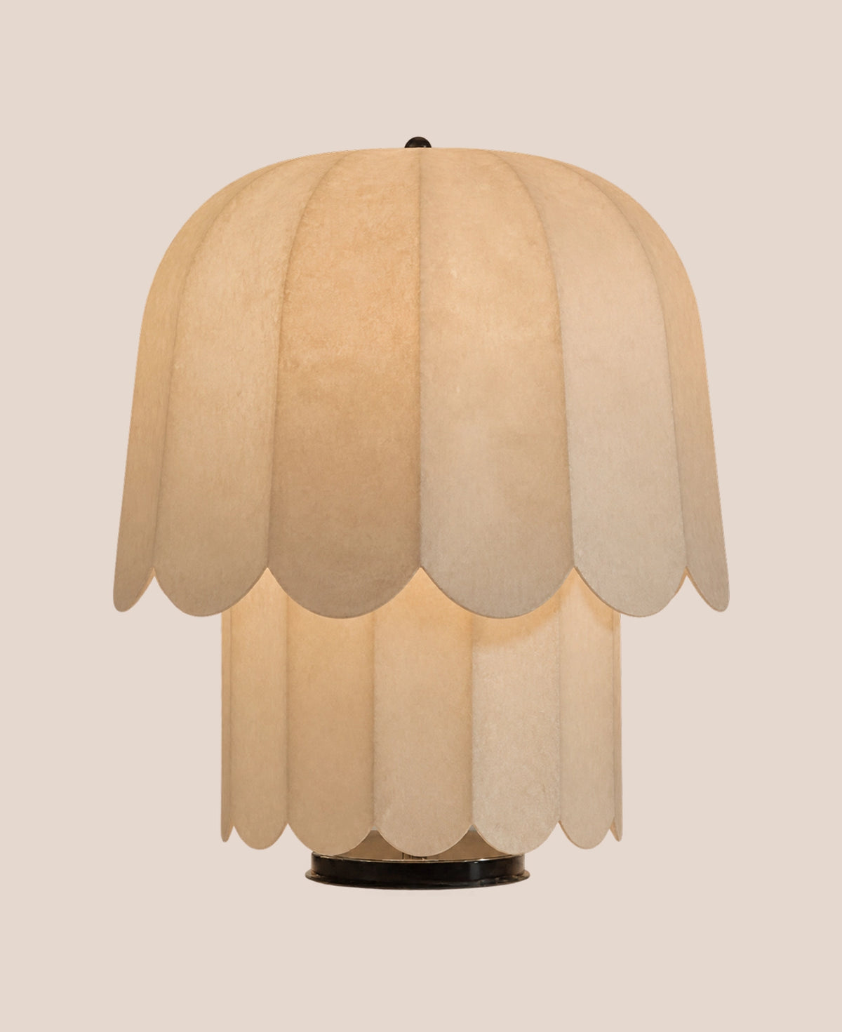 feather-lamp-by-jorge-kilzi