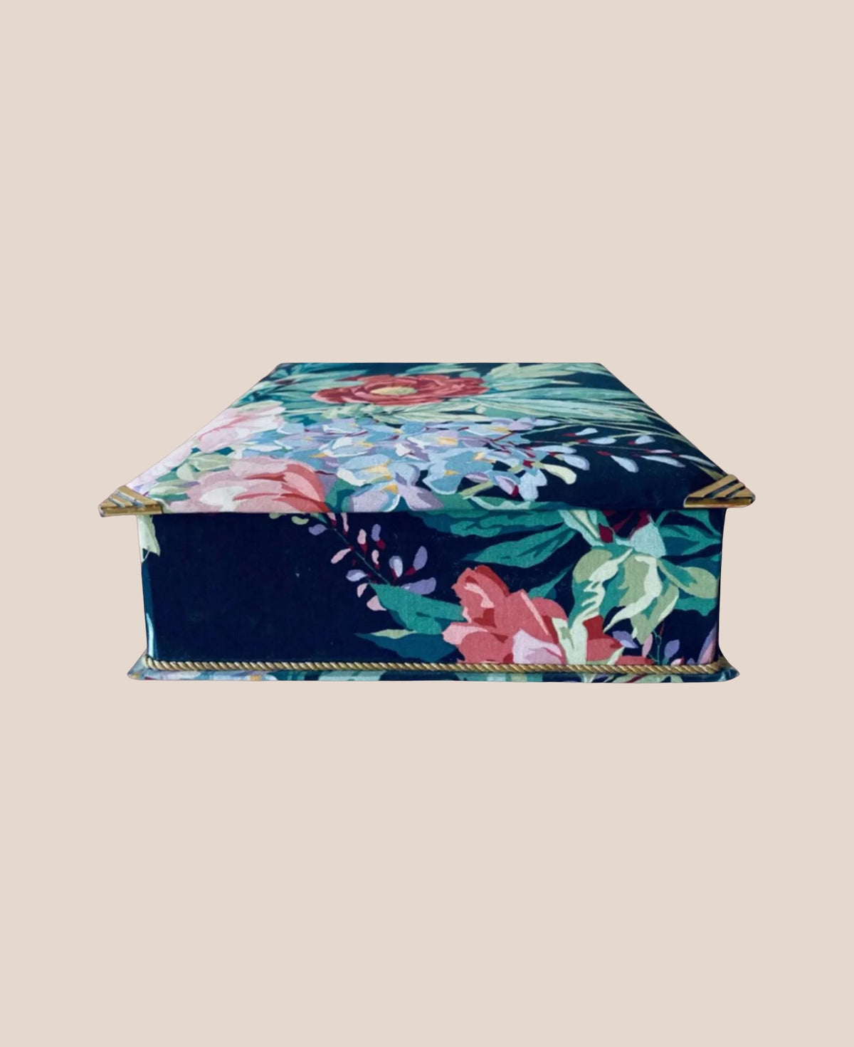french-vintage-1960s-quilted-trinket-box-brass-accents