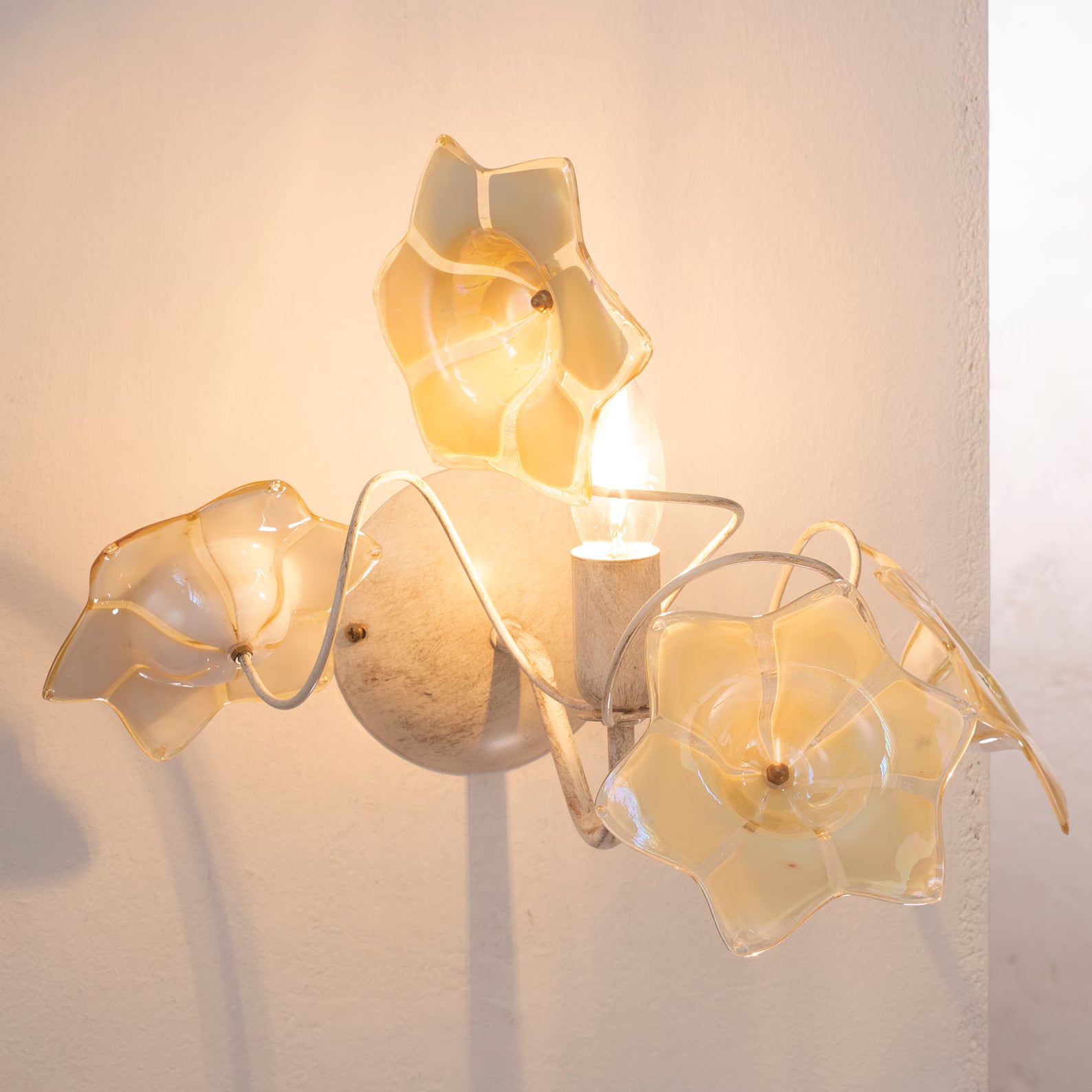 Vintage murano flower sconce
