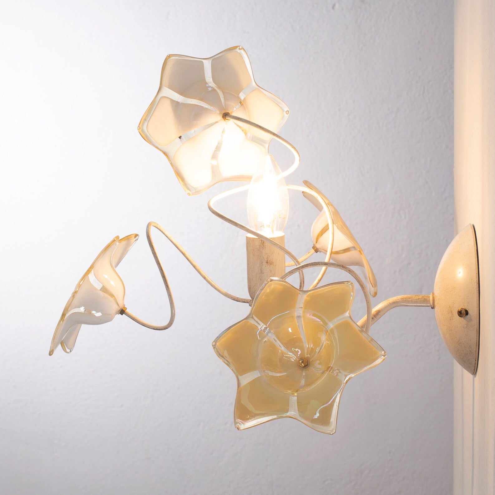 Vintage murano flower sconce