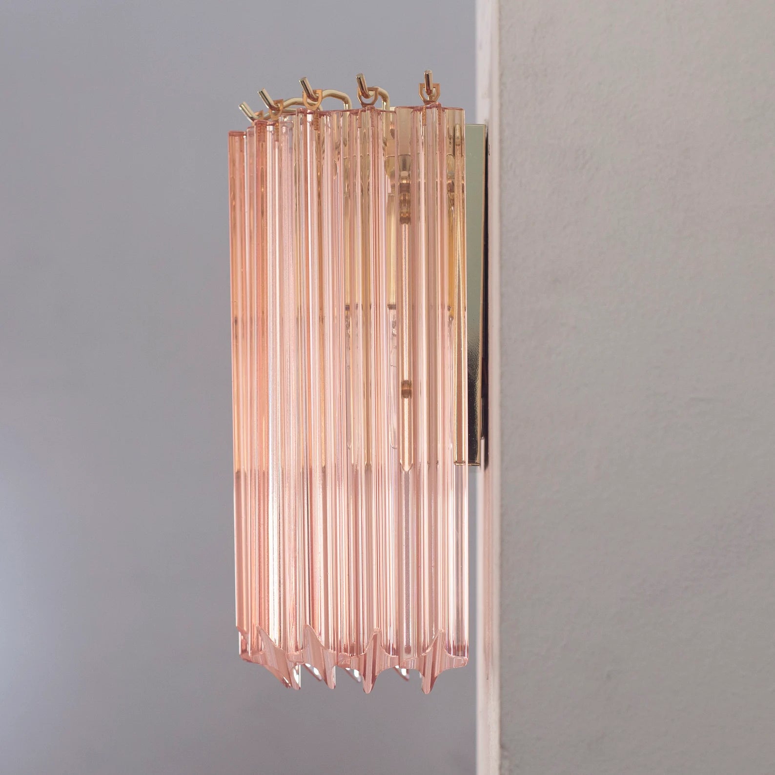 Set of 2 Made in Italy quadriedri Murano glass pink colour wall sconces