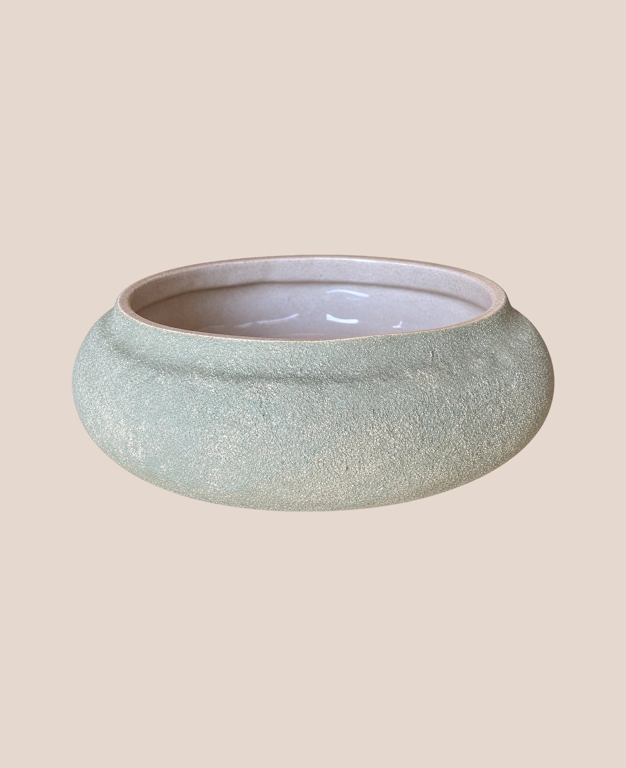 light-green-bowl-by-elvira-mcKenzie-handcrafted-stoneware