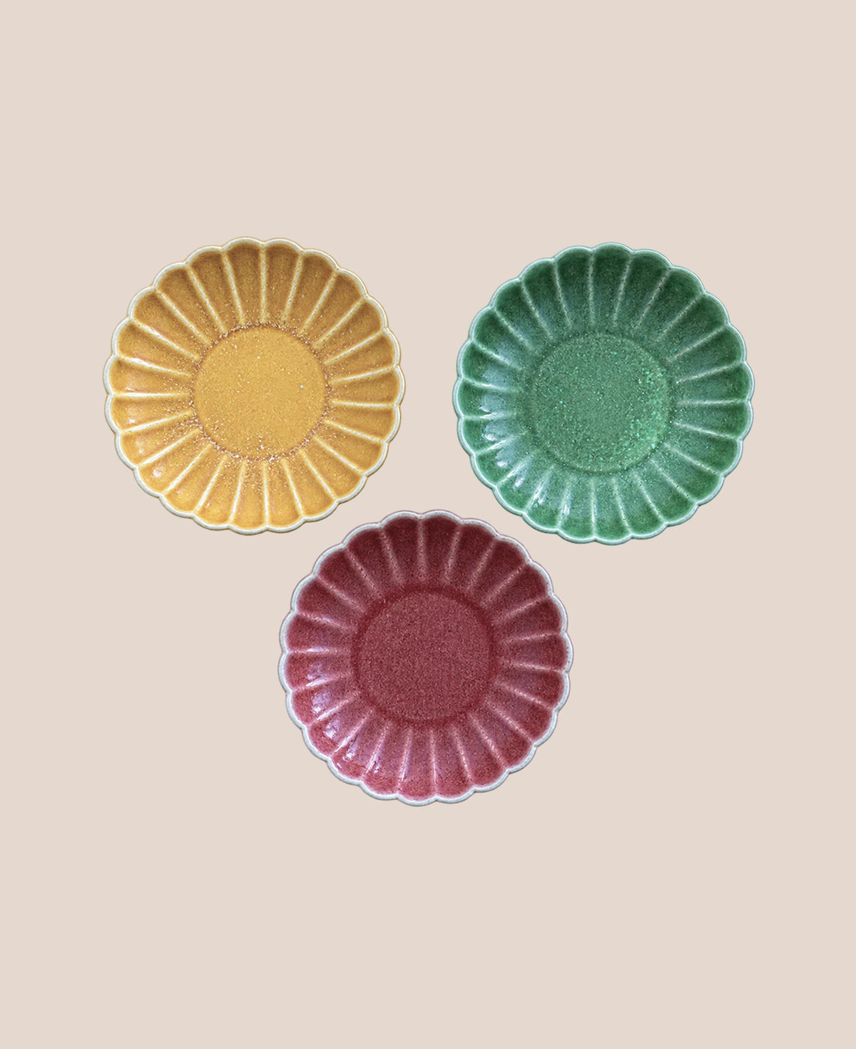 petal-plate-garnish-by-house-editions-handcrafted-porcelain-mini-plate