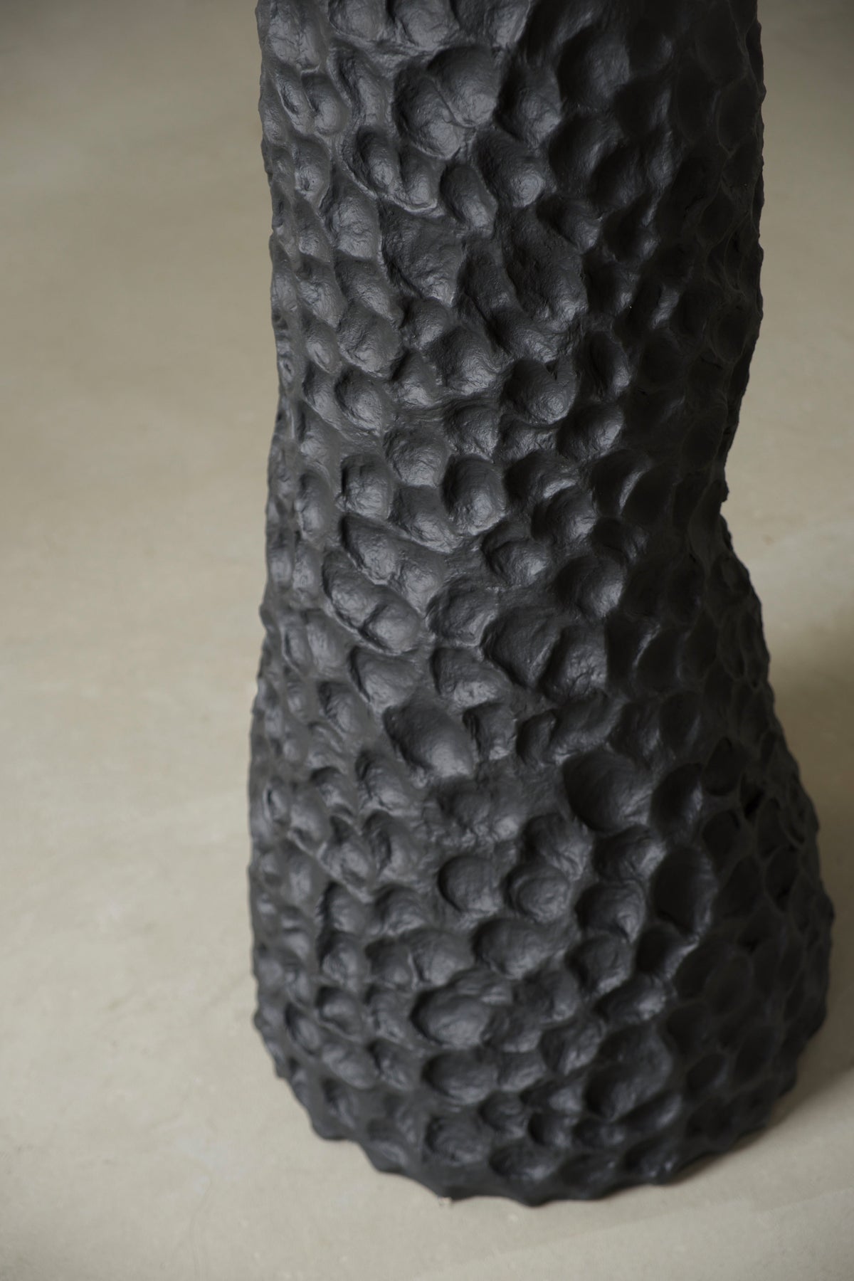 Noir Mokh floor lamp by PletoStudio