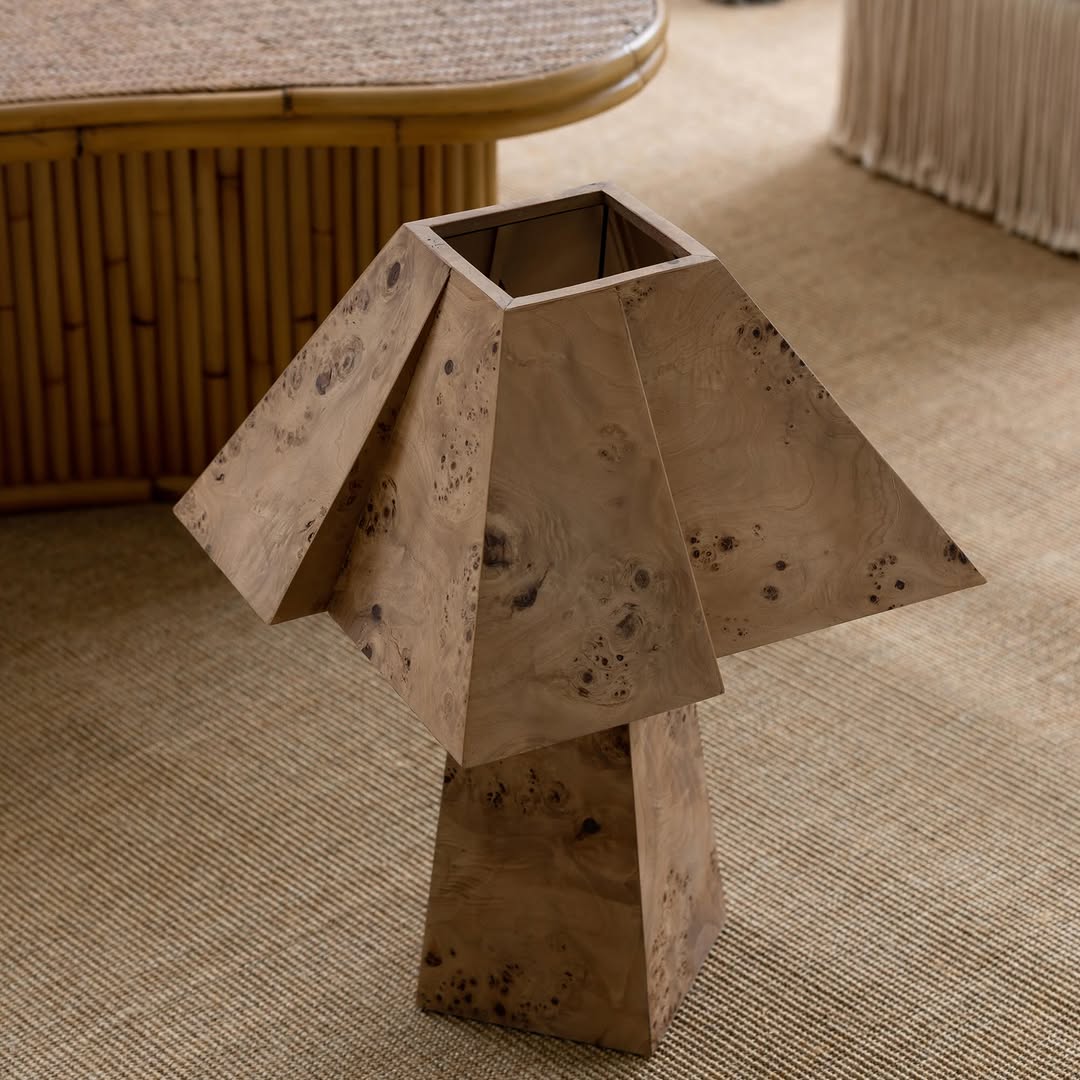 Bohan burlwood lamp close view