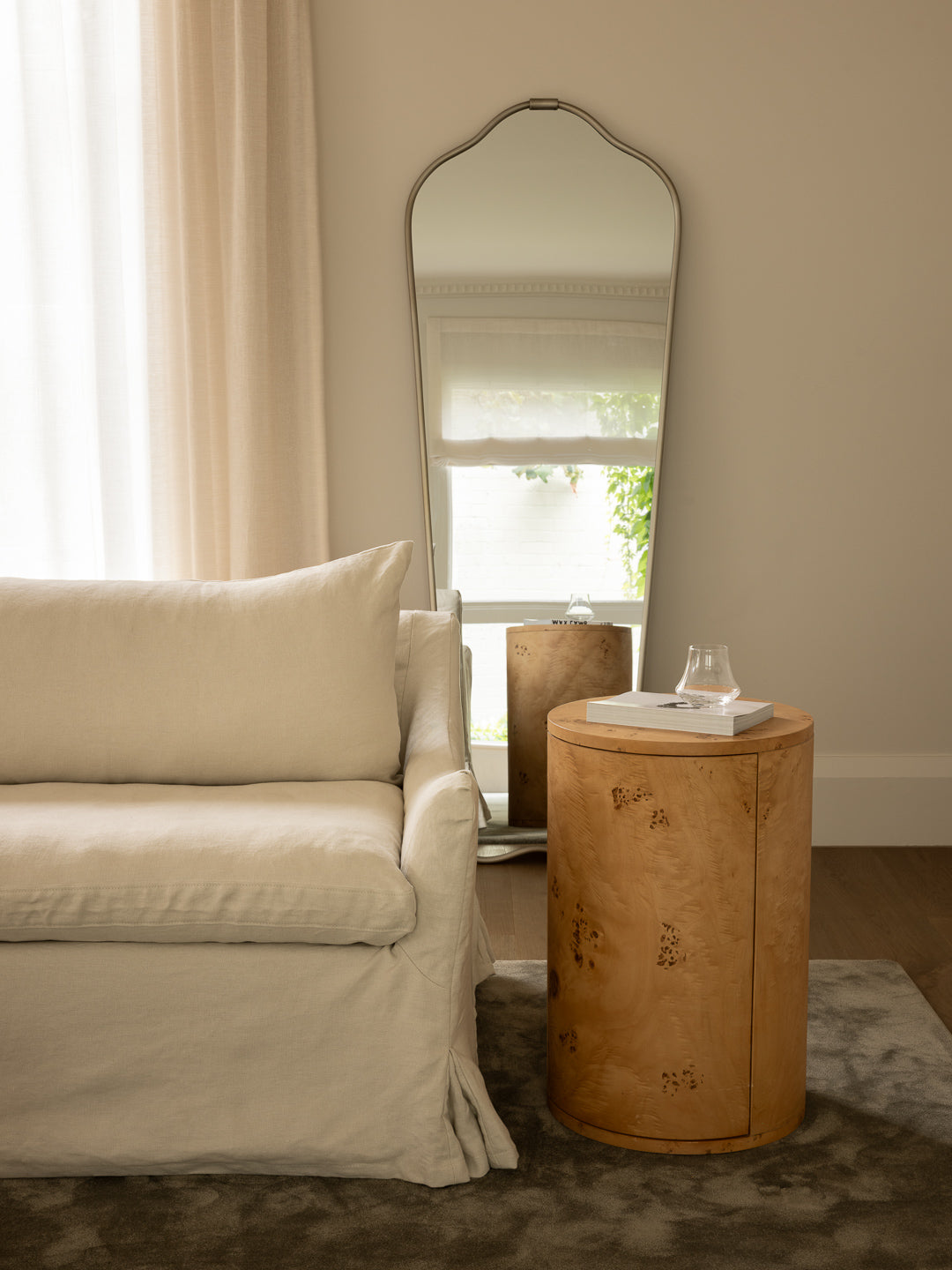 Senne Tall Mirror silver interior