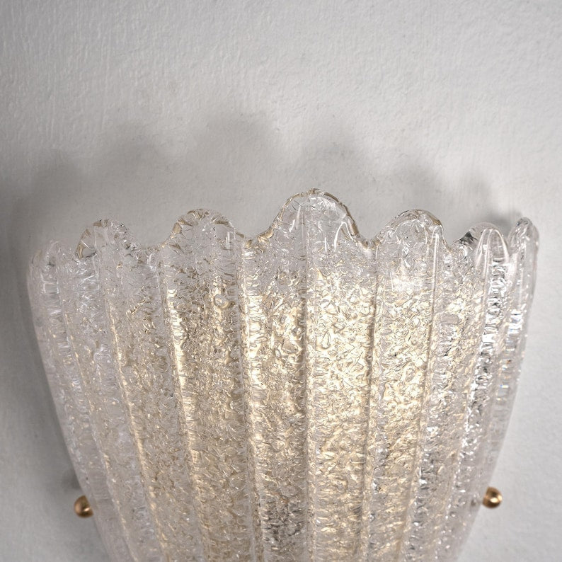 Scalloped clear Murano glass wall sconce