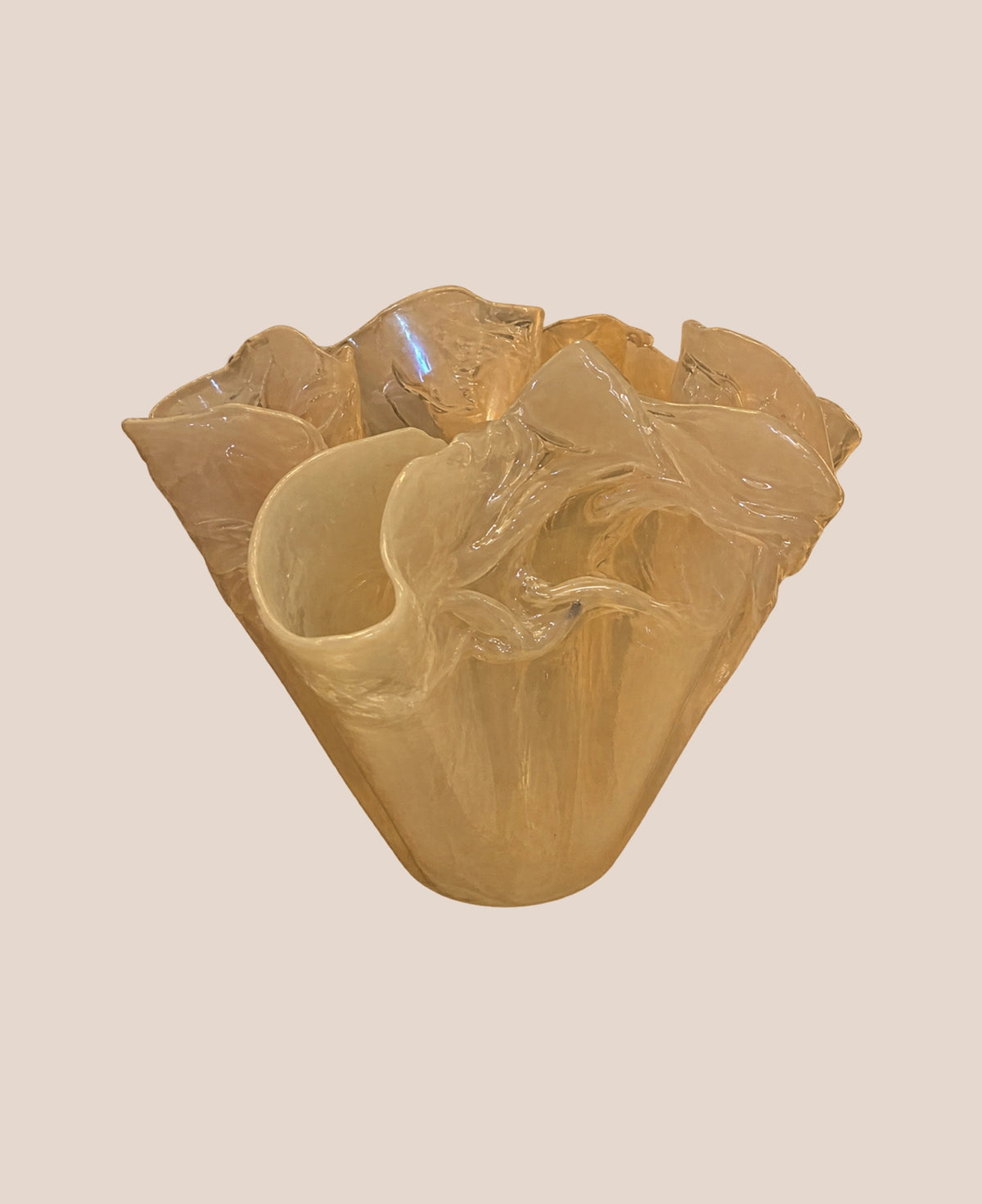 small-pearl-pink-sascha-anthony-resin-vase-elegant-decorative-vase