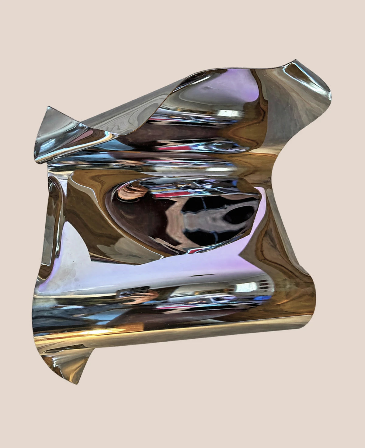 steel-sculpture-by-mariel-contemporary-minimalist-art