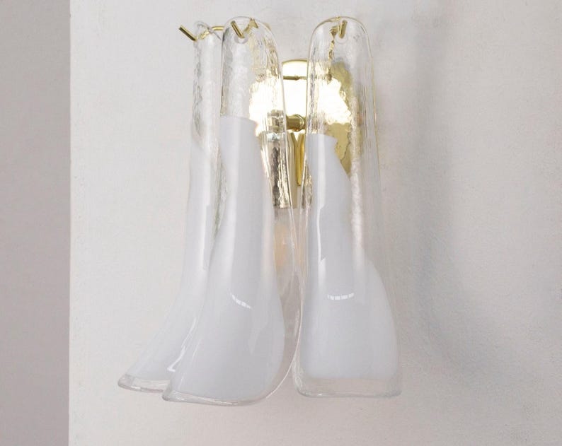 Three Petali Murano glass wall sconce