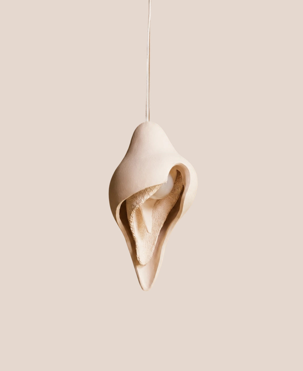 womb-pendant-medium