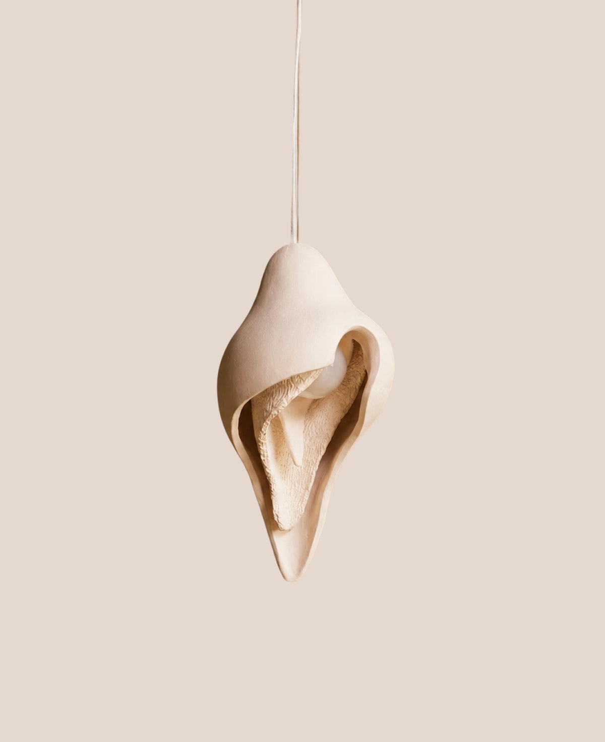 womb-pendant-medium