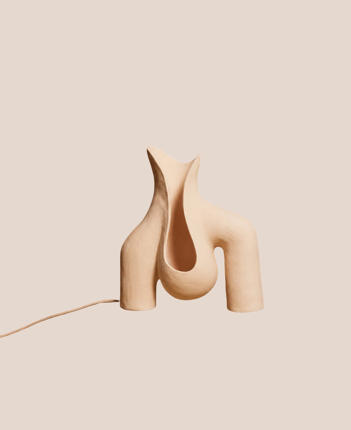 womb-table-lamp-02
